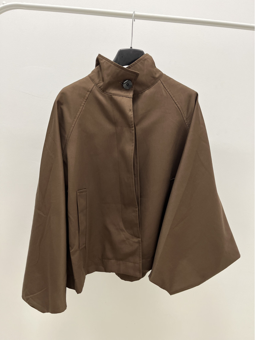 Chaqueta manga abullonada marron