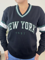 Jersey escote pico new york negro