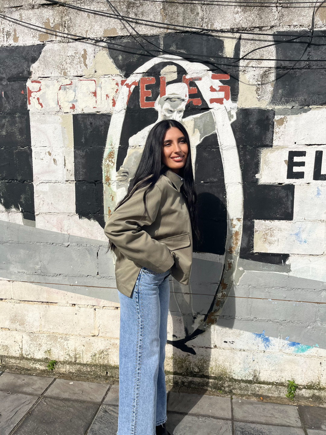 Chaqueta estilo gabardina capucha verde