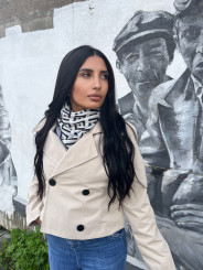 Gabardina crop camel