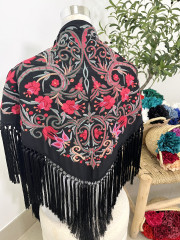 Mantón negro/coral 1