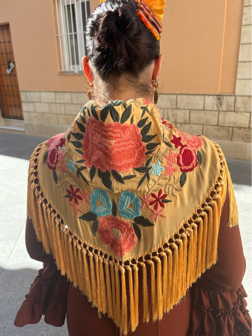 Mantón amarillo/naranja 1