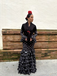 Mantón negro bordado negro 1