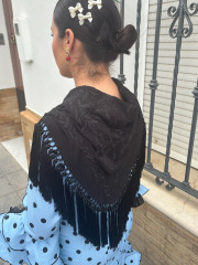 Mantón negro bordado negro 1