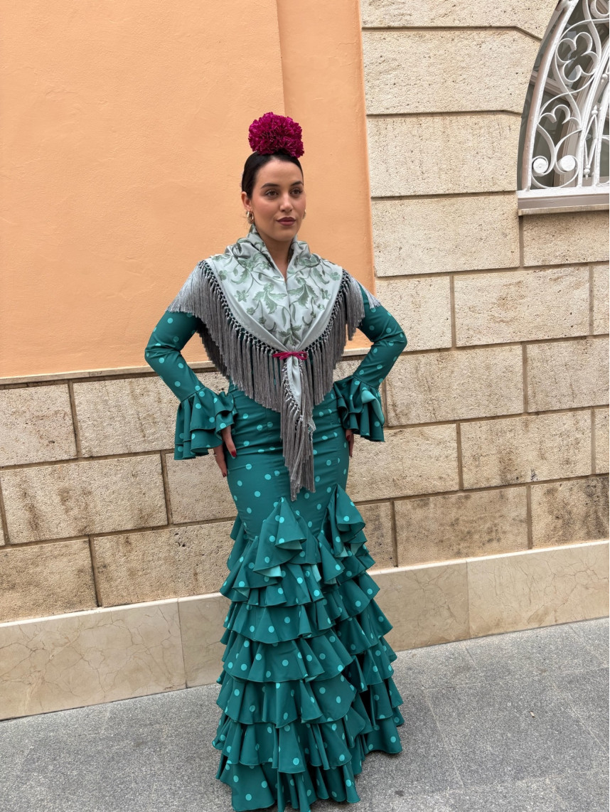 Vestido Sevilla turquesa con lunar verde agua