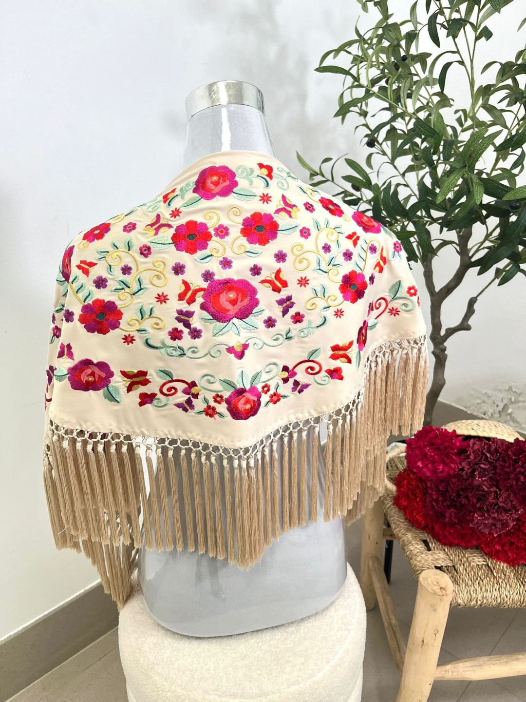 manton niña beige flores