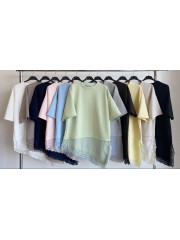 camiseta detalle encaje asimetrico