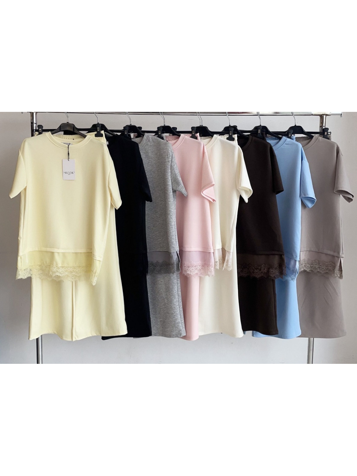 Total look manga corta combinado lencero