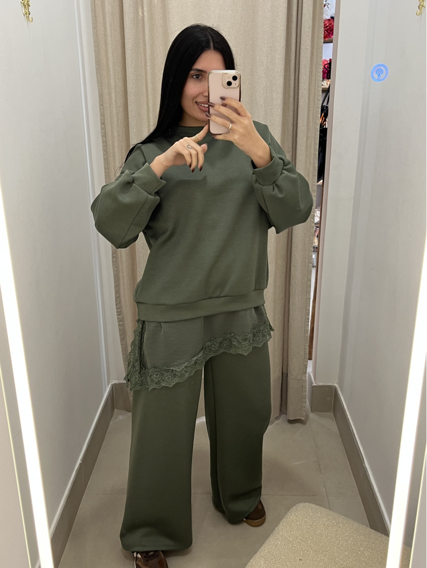 CONJUNTO COMBINADO ENCAJE ASIMETRICO verde