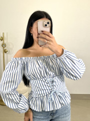 BLUSA EFECTO CORSE fondo blanco