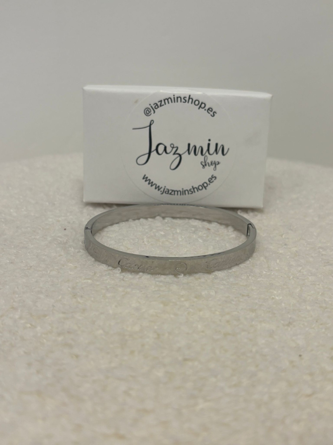 Brazalete basico detalles