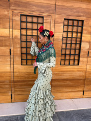 Vestido Sevilla verde empolvado lunar verde oscuro