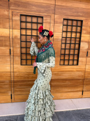 Vestido Sevilla verde empolvado lunar verde oscuro