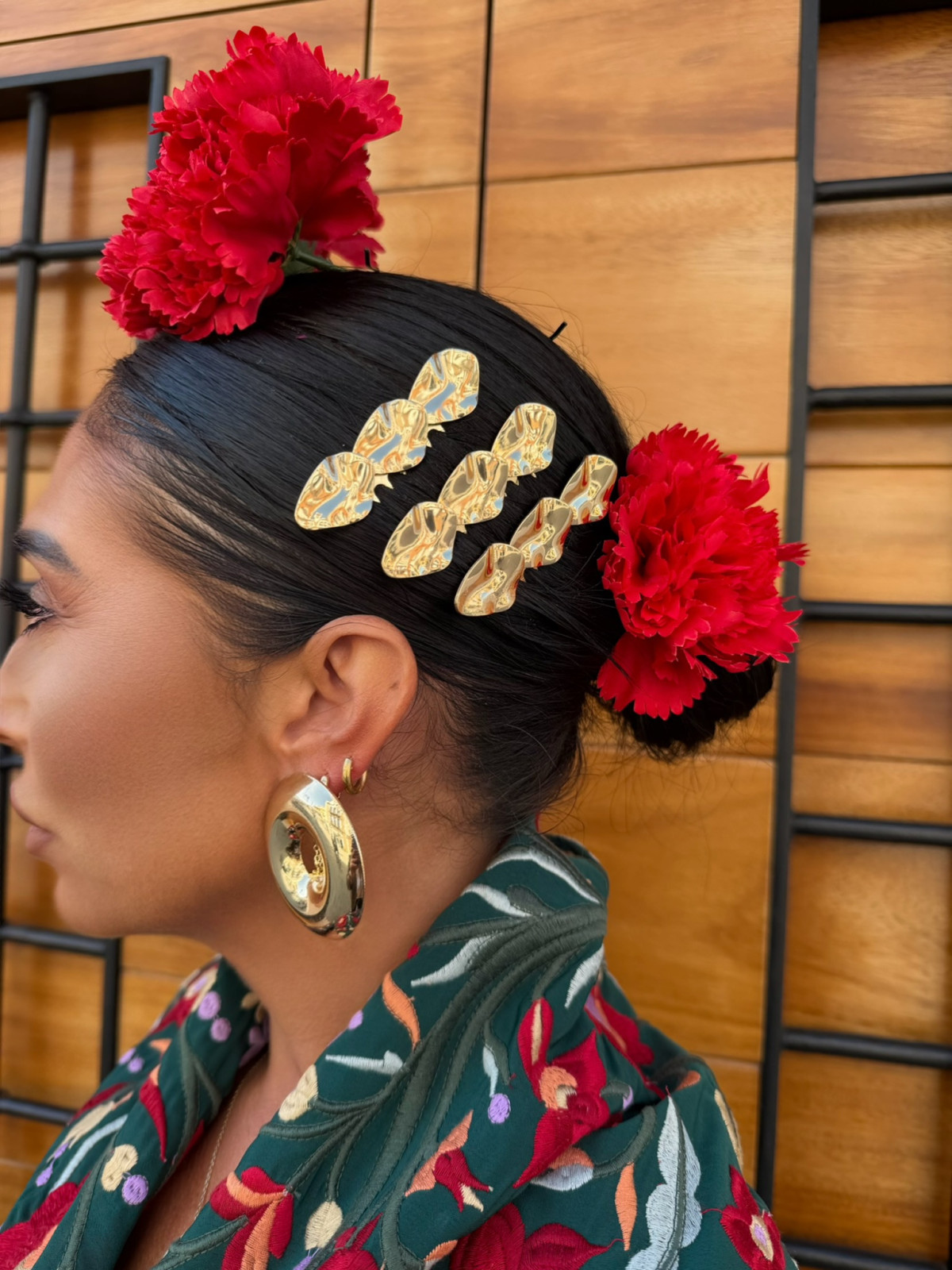 peina hoja grande dorada