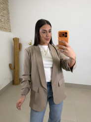 Blazer basica manga fruncida