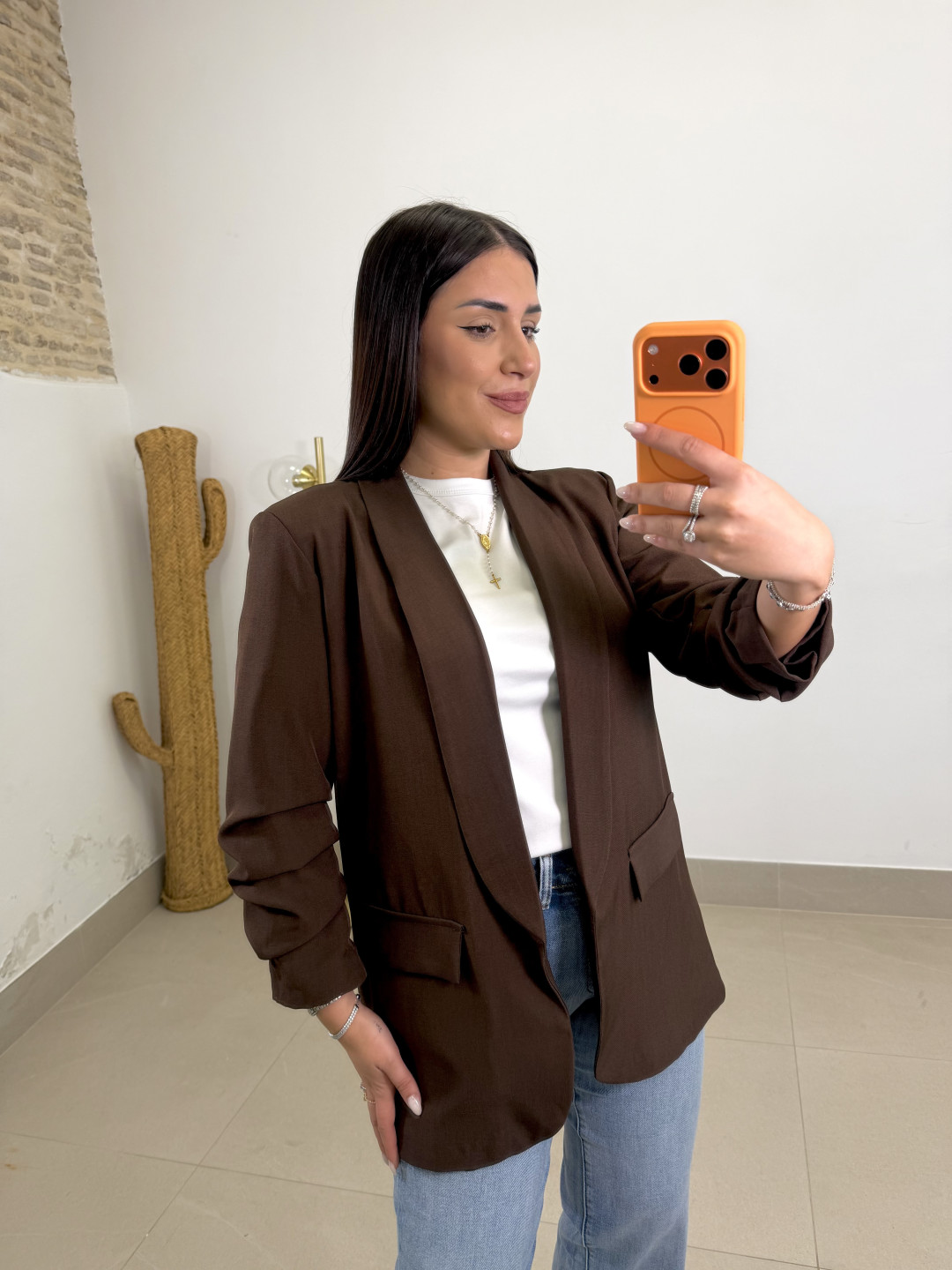 Blazer basica manga fruncida