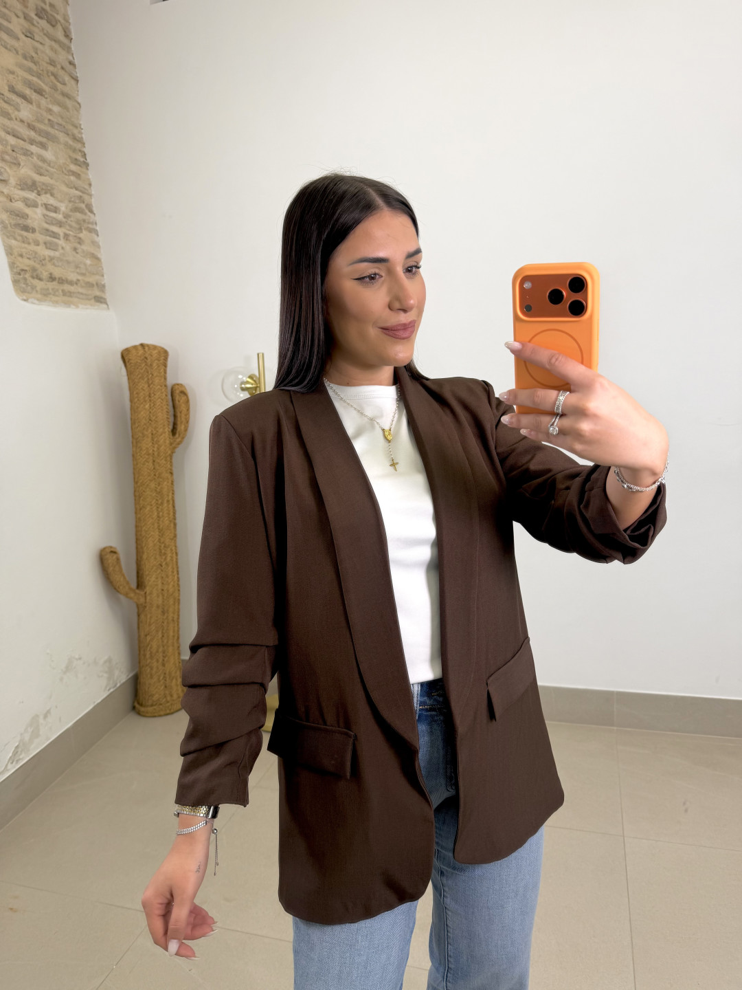 Blazer basica manga fruncida