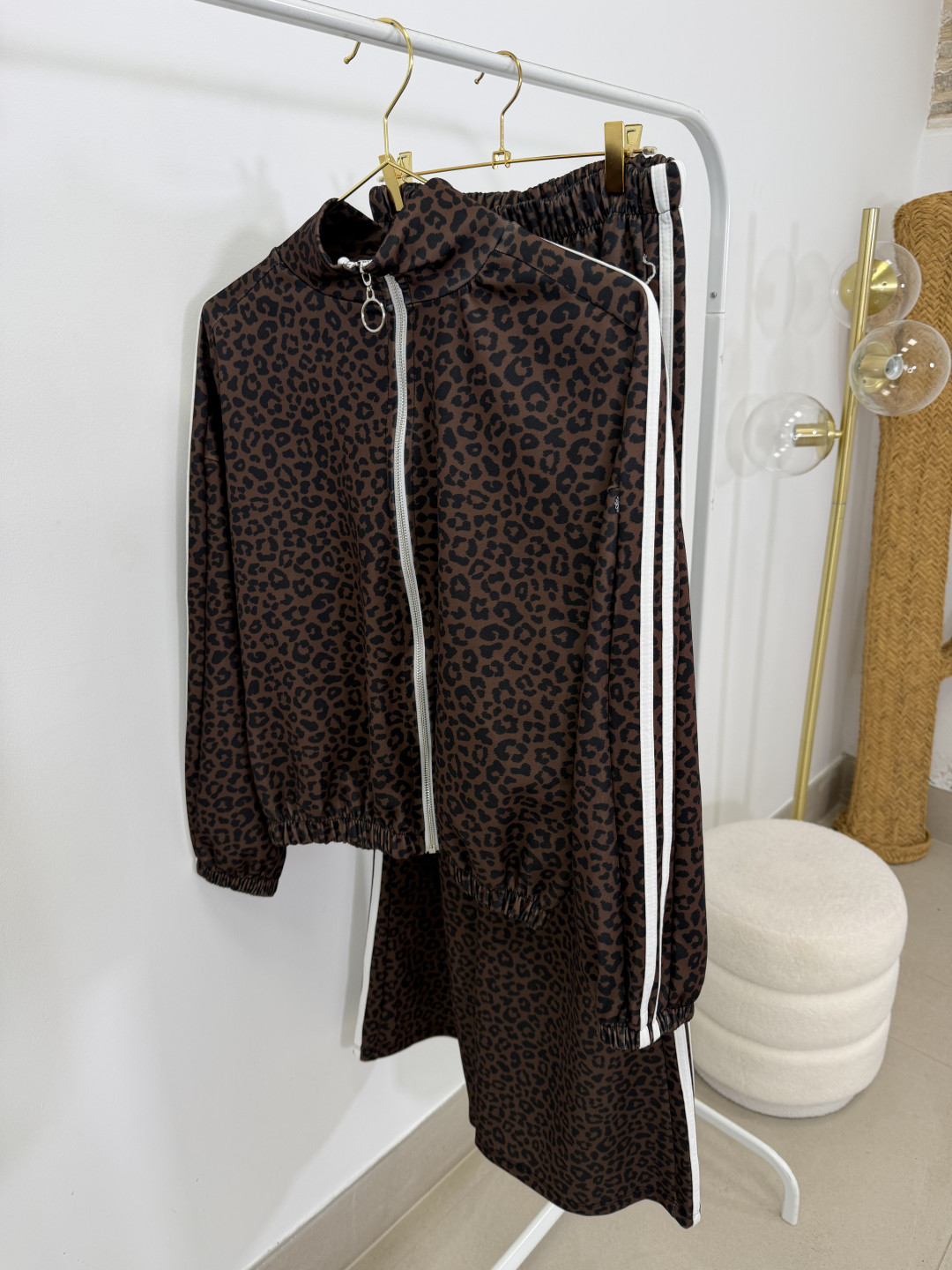 Conjunto animal print deportivo