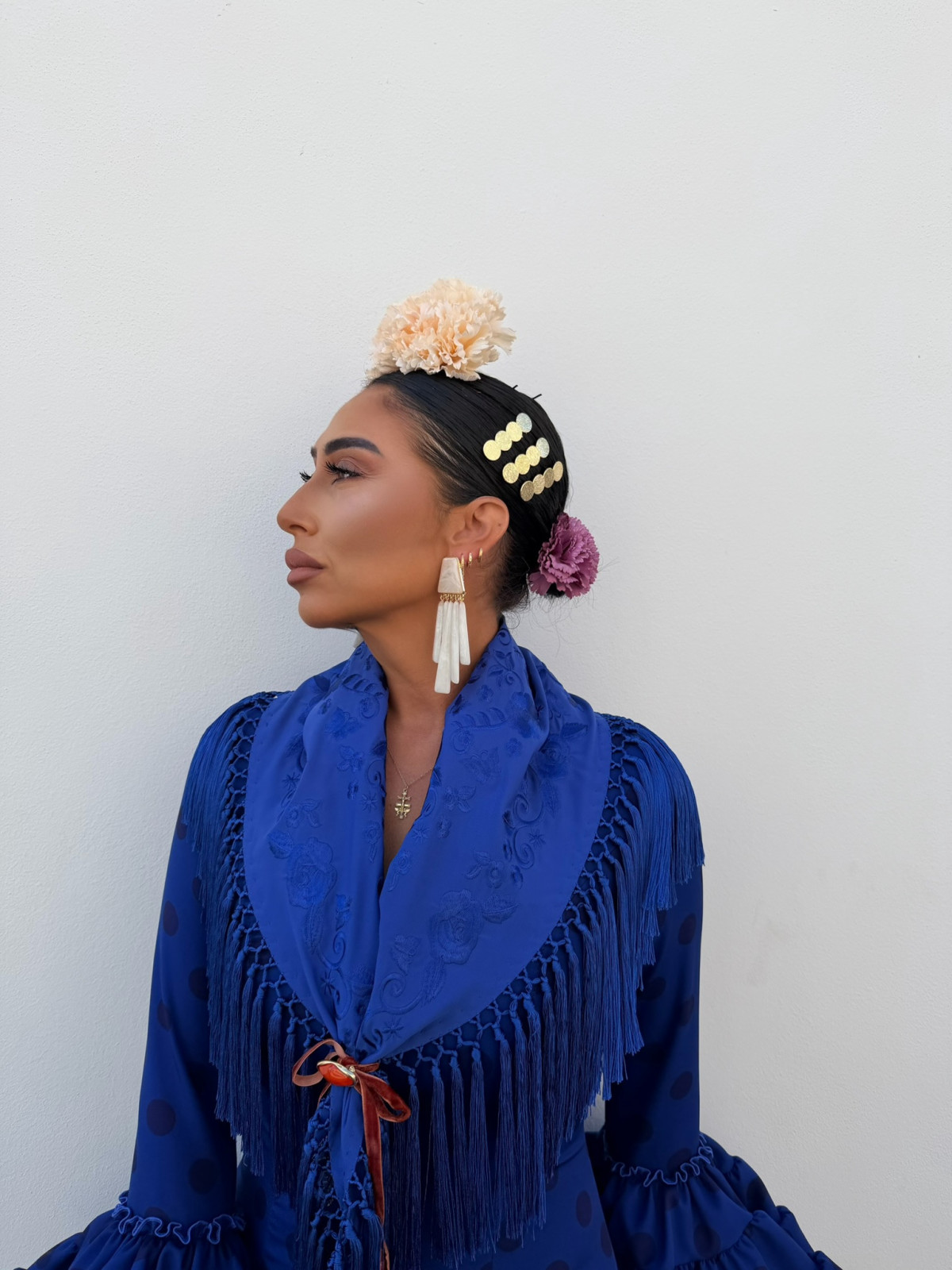 peina monedas pequeñas doradas