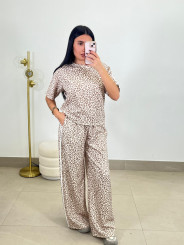 conjunto animal print beige