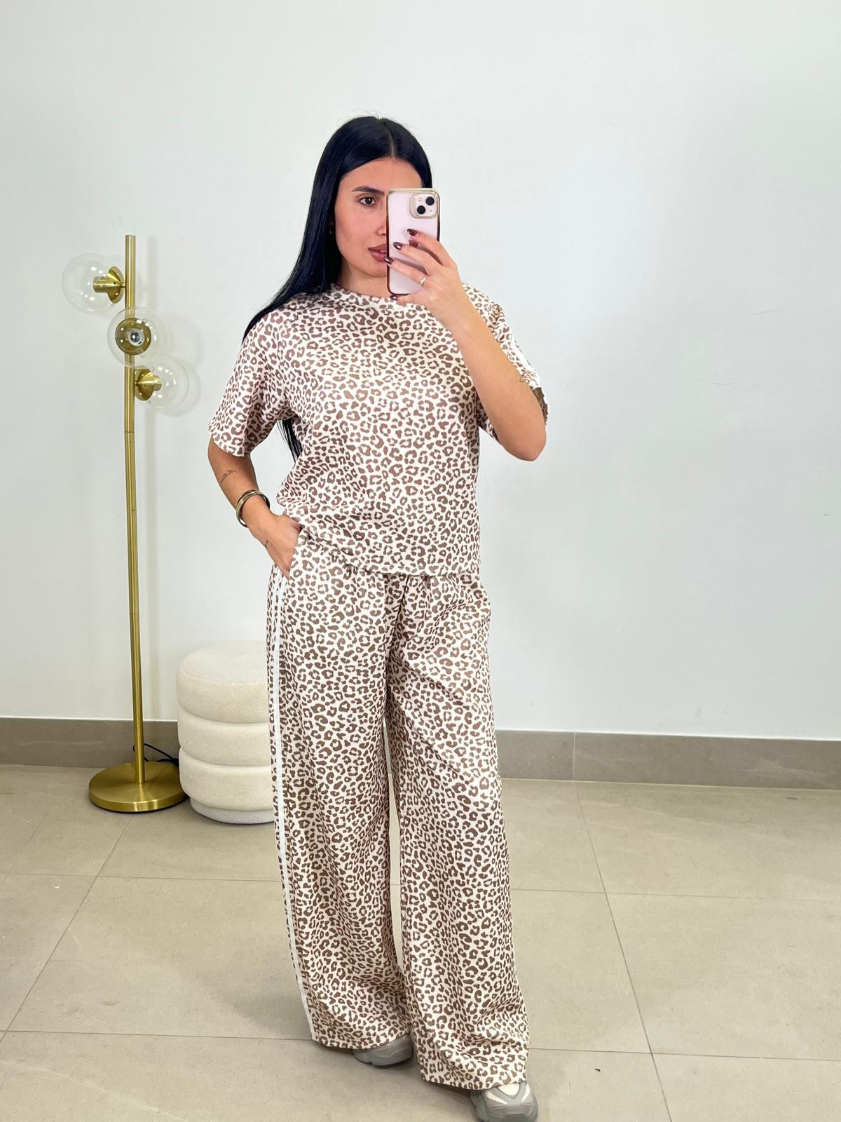 conjunto animal print beige