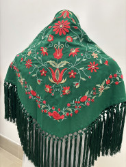 Manton rocio bordado verde botella