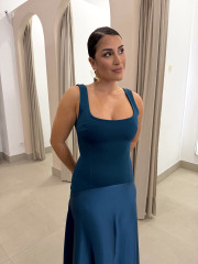 vestido anastasia petroleo