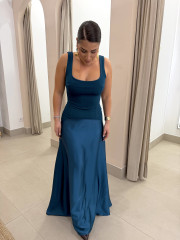 vestido anastasia petroleo