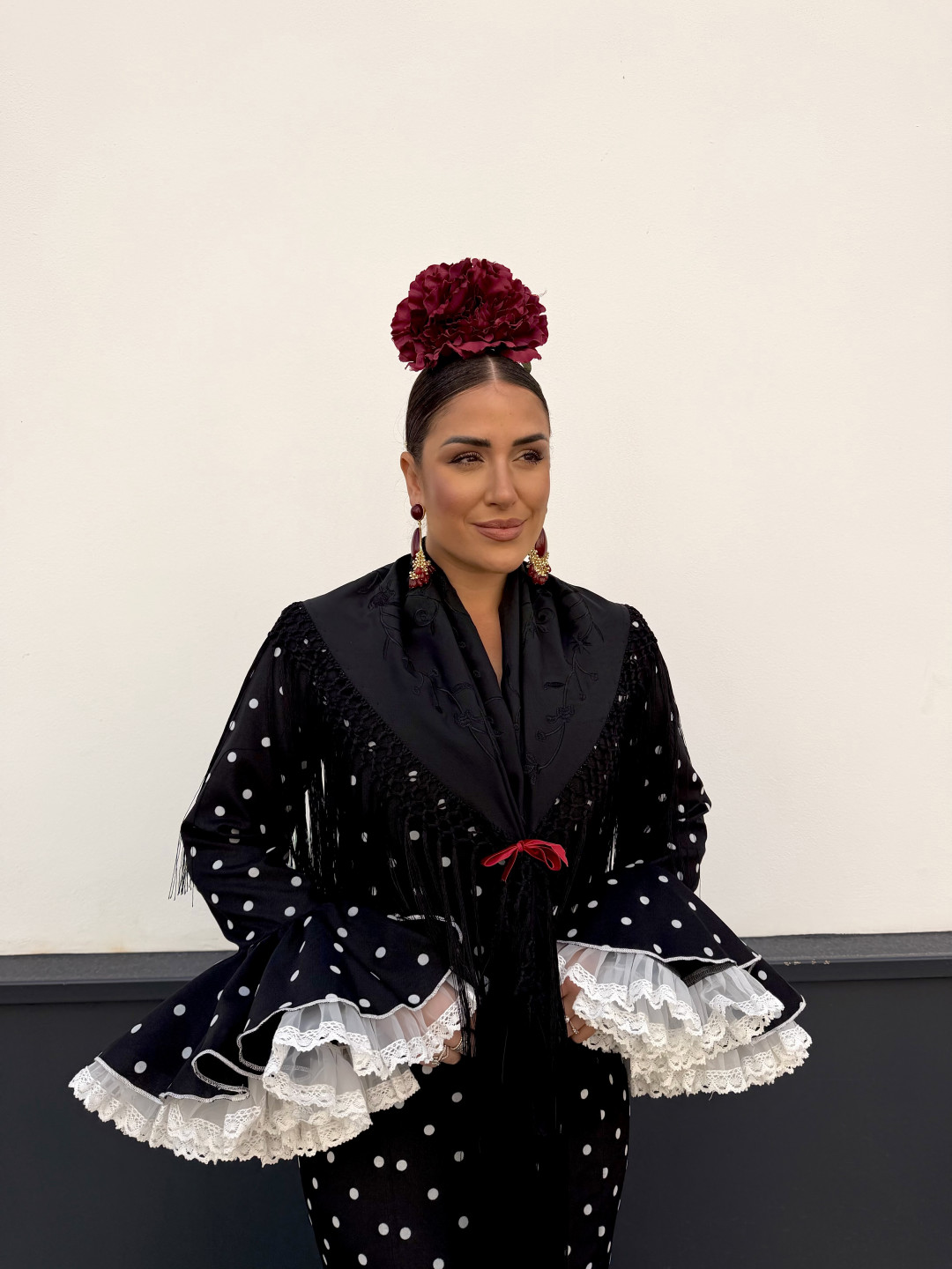 Vestido Abril negro con lunar blanco