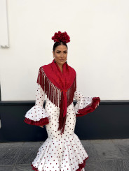 Vestido Abril blanco con lunar tinto