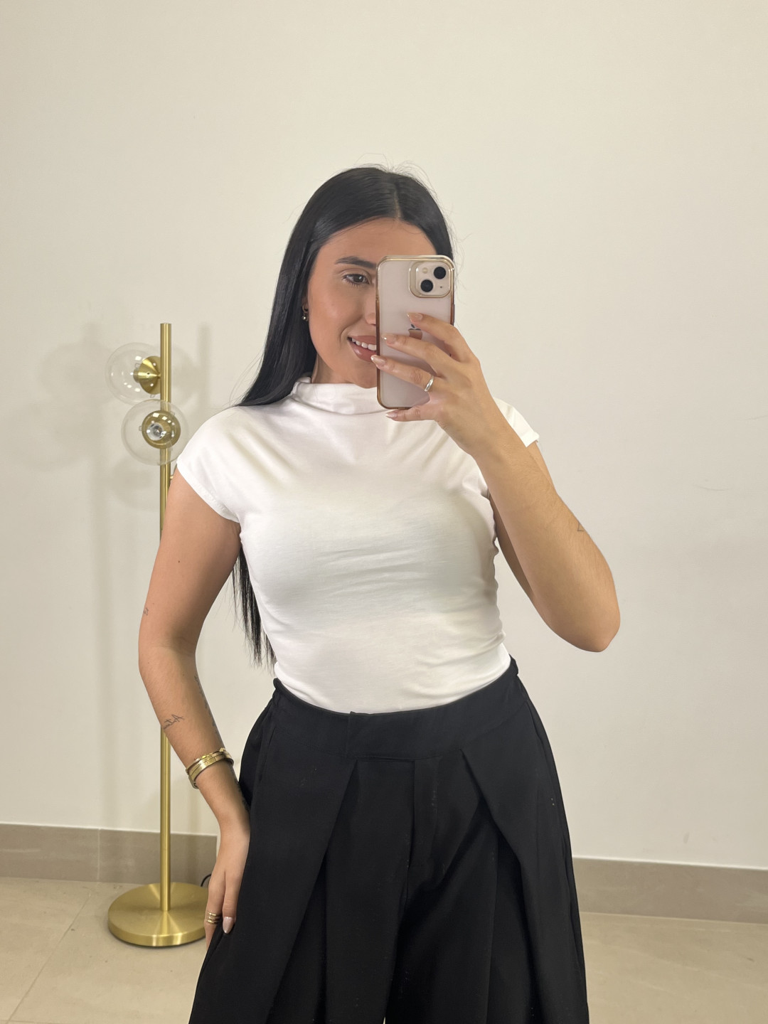 Camiseta basica entallada