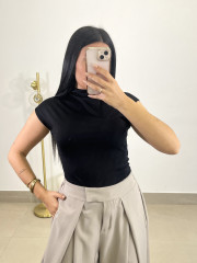 Camiseta basica entallada