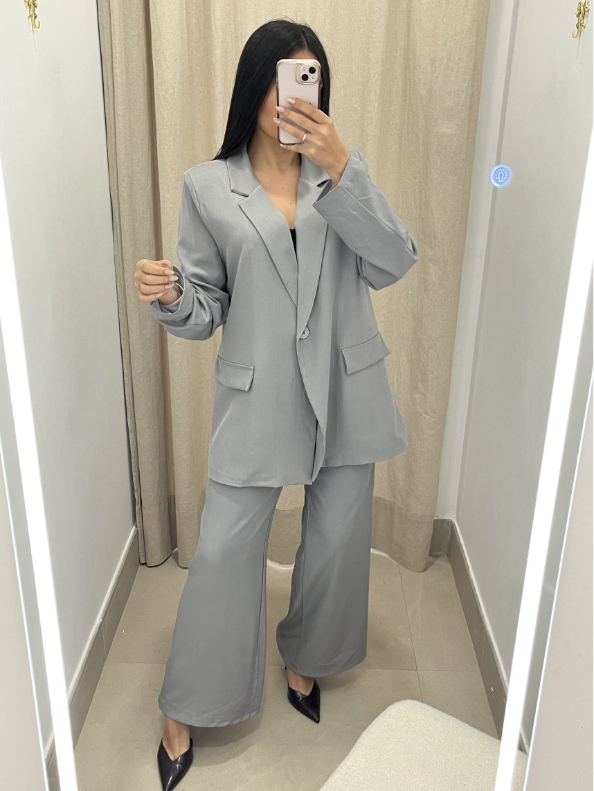 Conjunto valentina gris