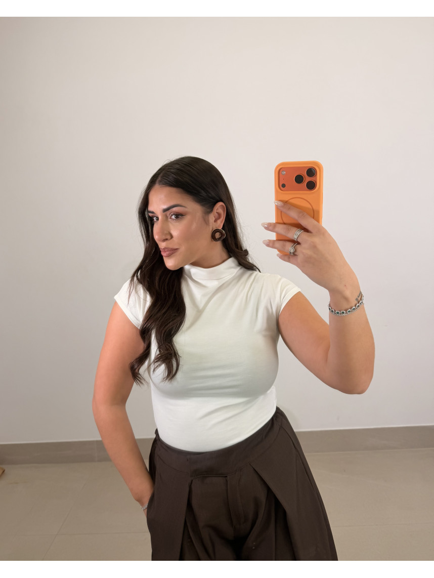 Camiseta basica entallada