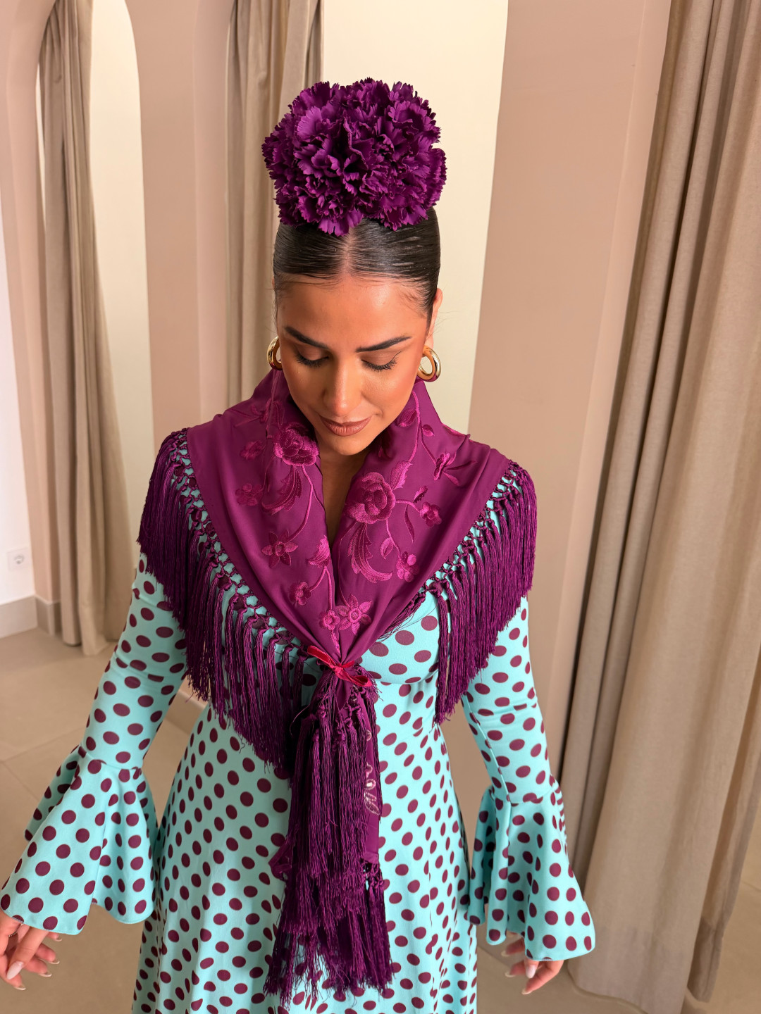 Manton unicolor bordado bugambilla/morado