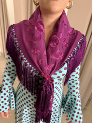Manton unicolor bordado bugambilla/morado