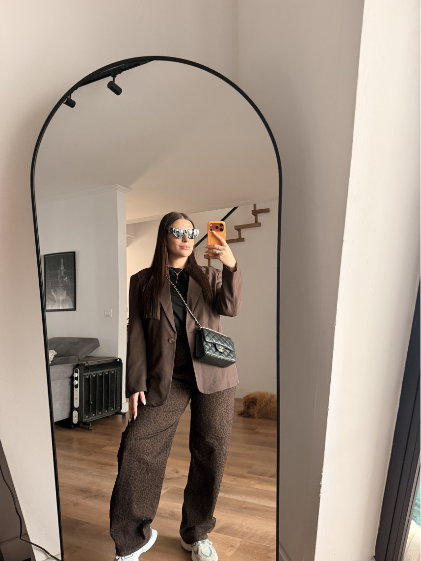 Vaquero gepardo oscuro