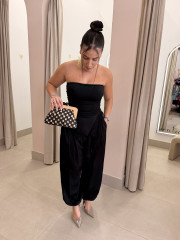 Top asimetrico encaje negro