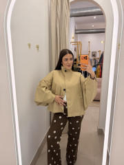 Chaqueta manga abullonada beige