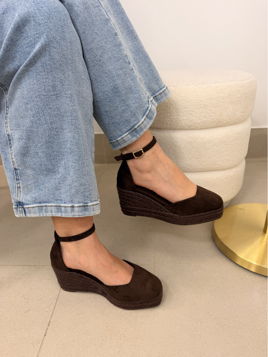 CUÑA MARZO MARRÓN CHOCOLATE