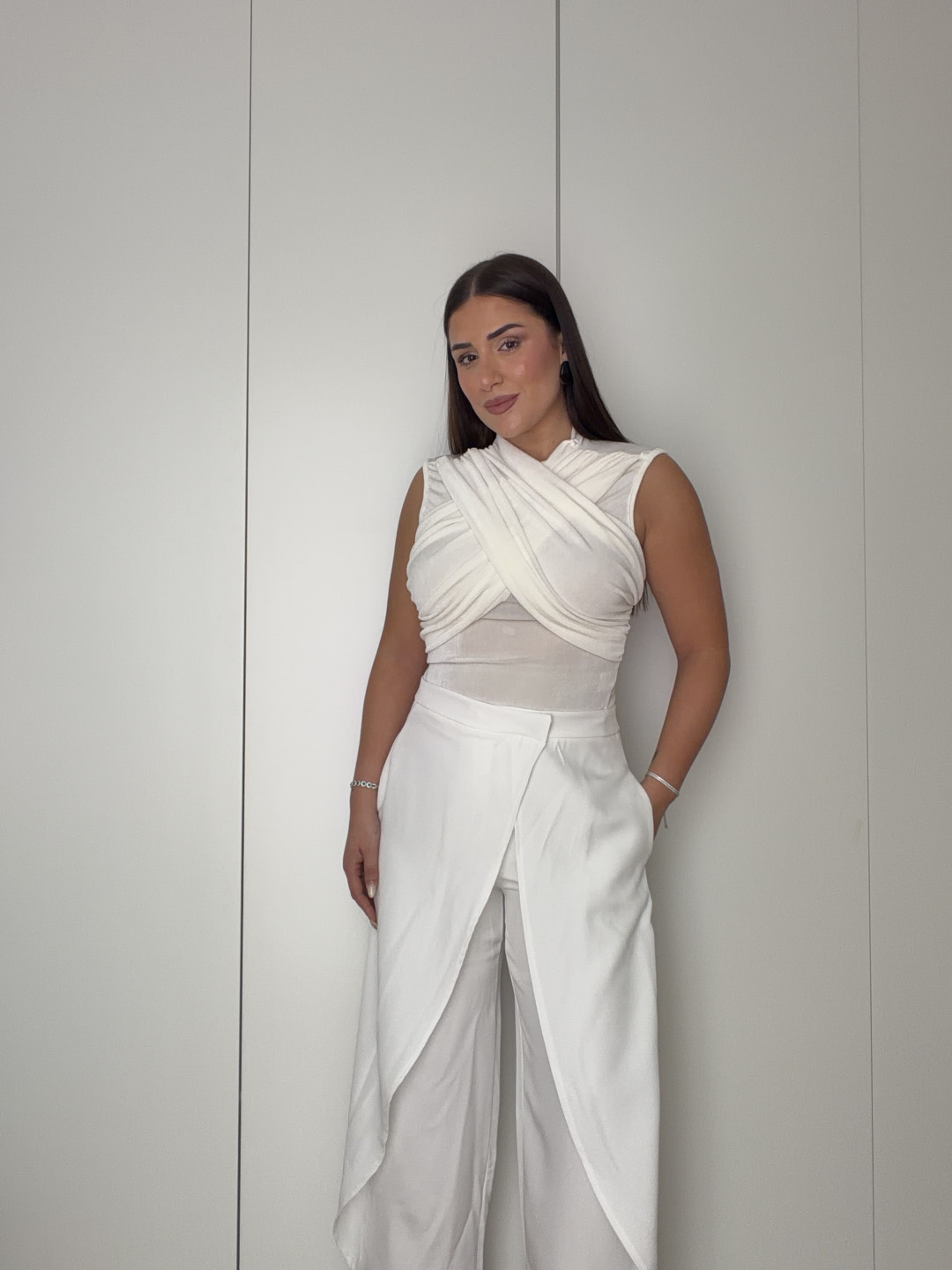 Pantalon barrel detalle cruzado blanco