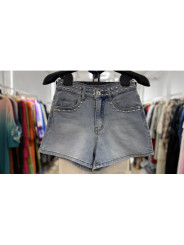 Short detalle estrella animal print