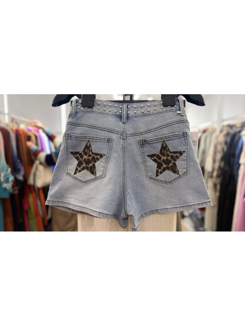 Short detalle estrella animal print