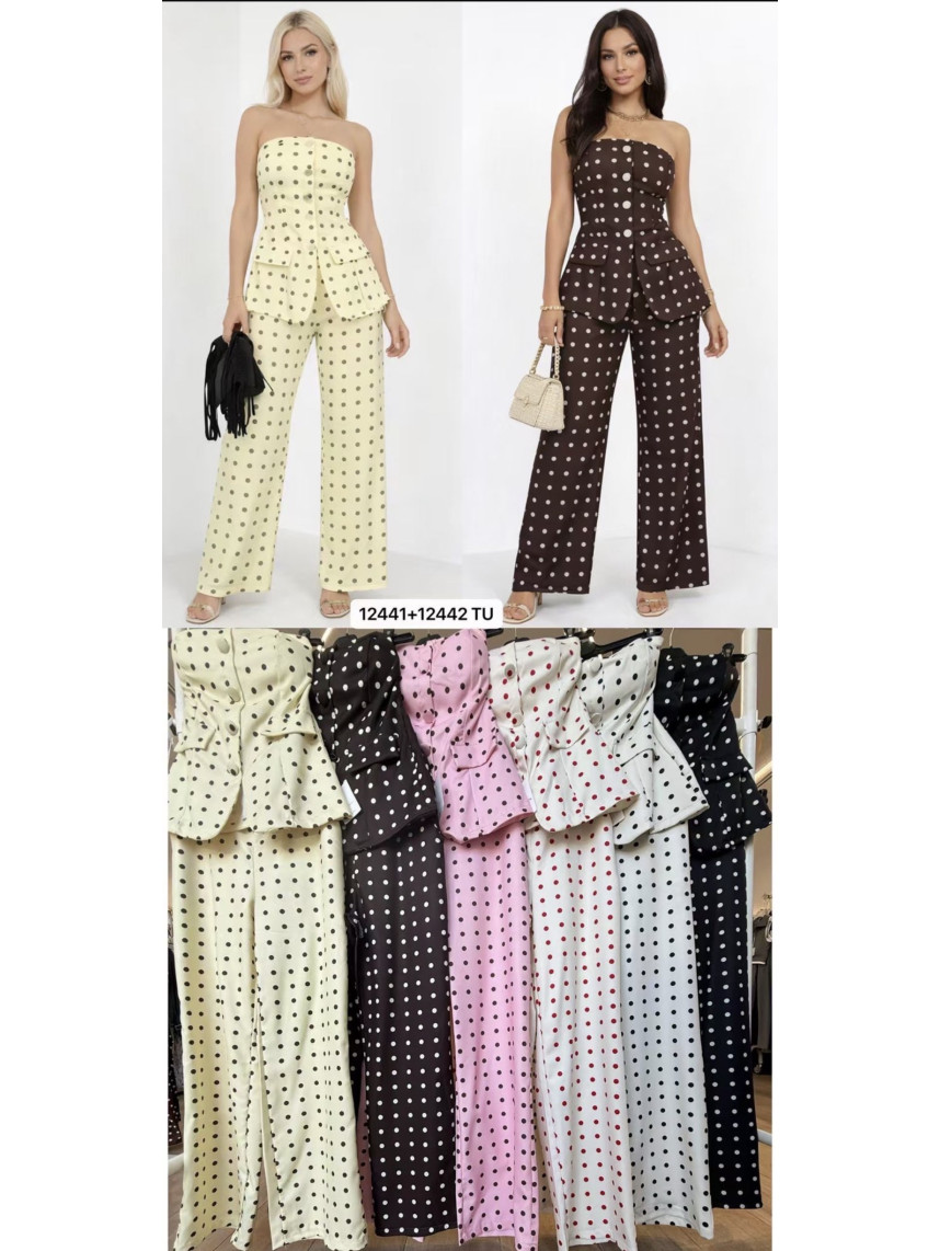 Total look lunares detalle pemplum