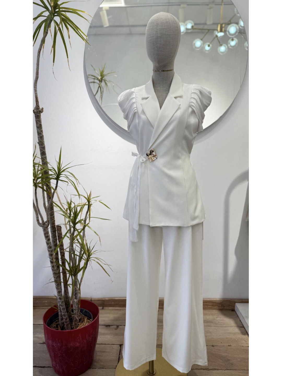 Total look carolina blanco