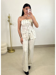 Total look lunares detalle pemplum blanco