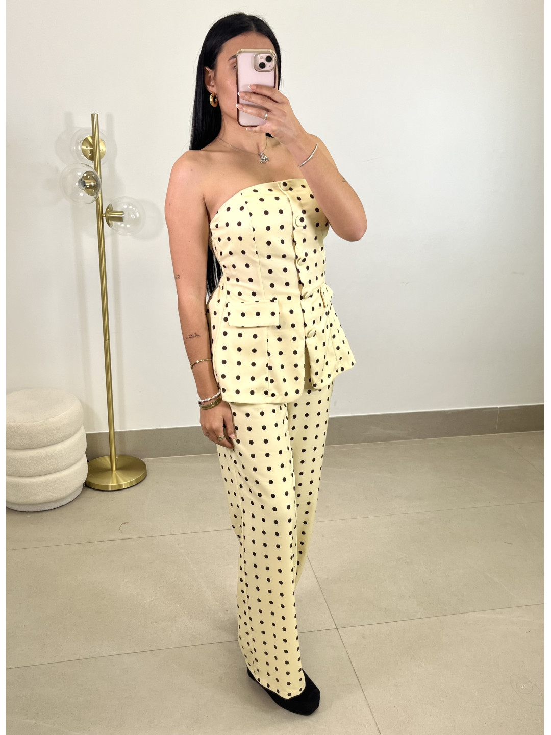 Total look lunares detalle pemplum vainilla