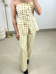 Total look lunares detalle pemplum vainilla