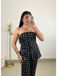 Total look lunares detalle pemplum negro