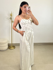 Total look lunares blanco